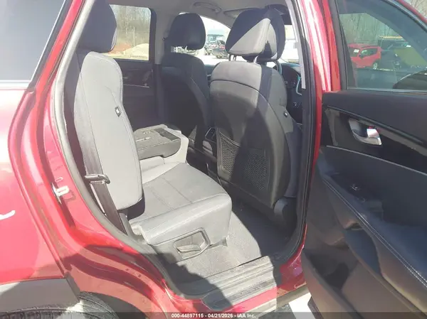 5XYPGDA58HG208130 2017 KIA SORENTO - Image 8