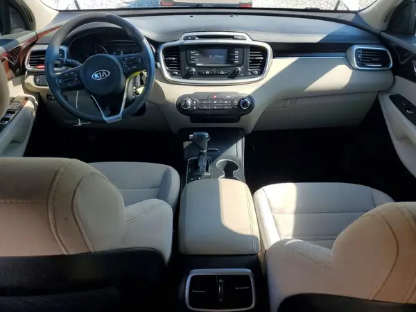 5XYPGDA58HG216227 2017 KIA SORENTO - Image 8