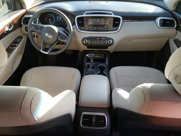 5XYPGDA58HG225302 2017 KIA SORENTO - Image 8