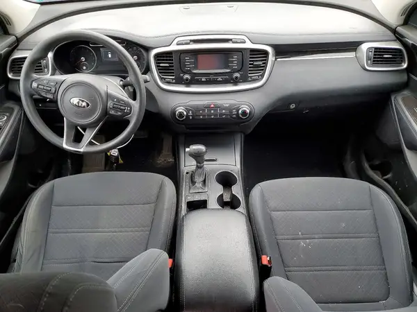 5XYPGDA58HG234078 2017 KIA SORENTO - Image 8
