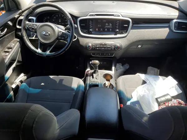 5XYPGDA58HG234789 2017 KIA SORENTO - Image 8