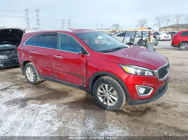 5XYPGDA58HG252919 2017 KIA SORENTO - Image 1