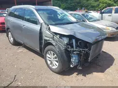 5XYPGDA58HG278758 2017 KIA SORENTO