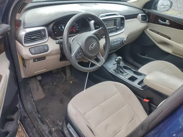 5XYPGDA58HG280154 2017 KIA SORENTO - Image 8