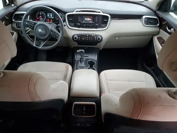 5XYPGDA58HG290814 2017 KIA SORENTO - Image 8
