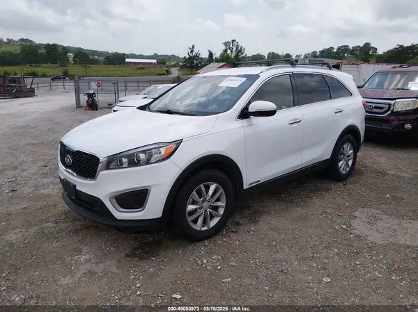 5XYPGDA58HG302637 2017 KIA SORENTO - Image 2