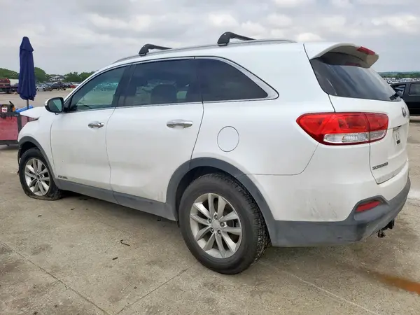 5XYPGDA58HG307143 2017 KIA SORENTO - Image 2