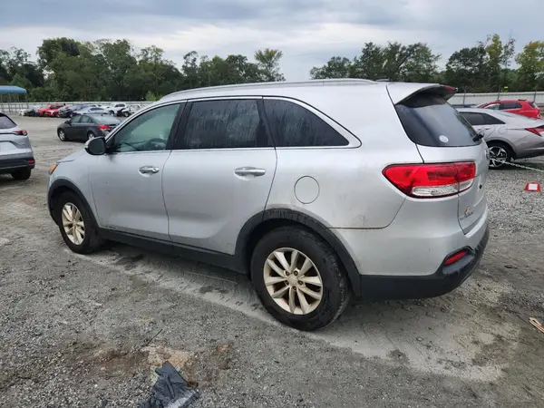 5XYPGDA58HG309197 2017 KIA SORENTO - Image 2