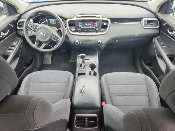 5XYPGDA58HG309197 2017 KIA SORENTO - Image 8