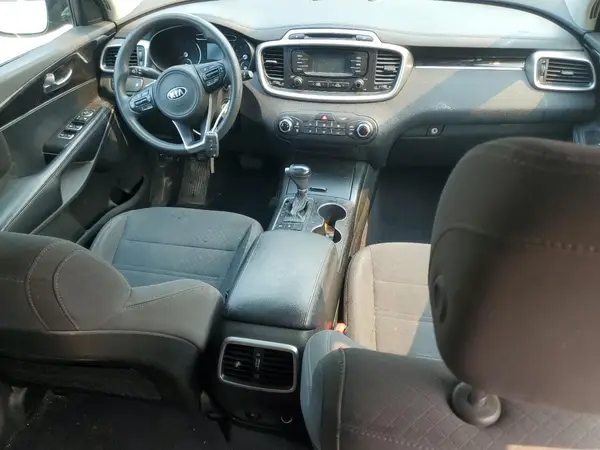 5XYPGDA58HG309295 2017 KIA SORENTO - Image 8