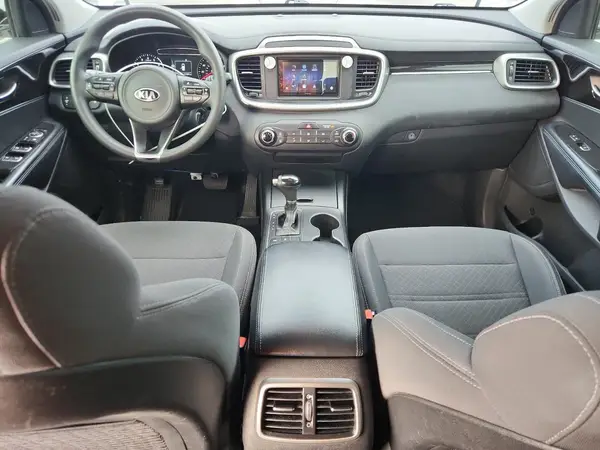 5XYPGDA58HG310365 2017 KIA SORENTO - Image 8