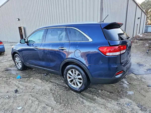 5XYPGDA58JG352170 2018 KIA SORENTO - Image 2
