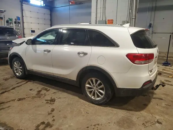 5XYPGDA58JG360883 2018 KIA SORENTO - Image 2