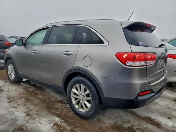 5XYPGDA58JG370989 2018 KIA SORENTO - Image 2