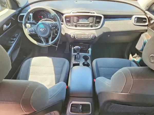 5XYPGDA58JG396959 2018 KIA SORENTO - Image 8