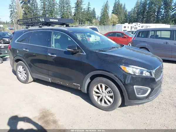 5XYPGDA58JG403974 2018 KIA SORENTO - Image 1