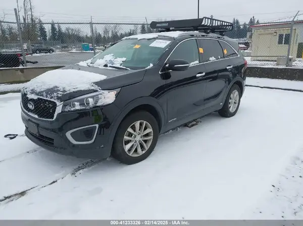 5XYPGDA58JG403974 2018 KIA SORENTO - Image 2