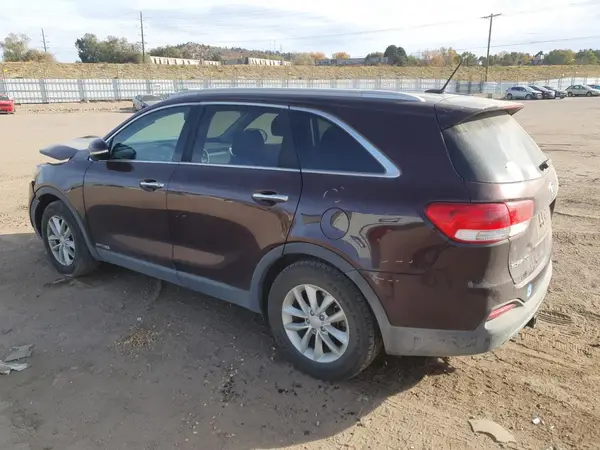 5XYPGDA58JG413176 2018 KIA SORENTO - Image 2