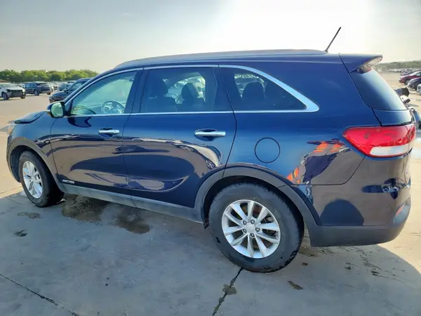 5XYPGDA58JG413677 2018 KIA SORENTO - Image 2