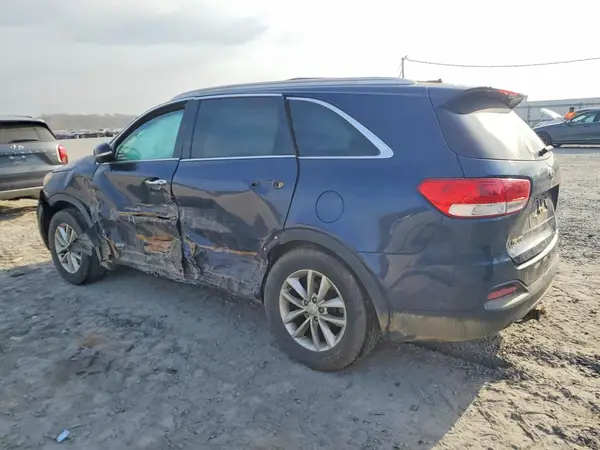 5XYPGDA58JG416773 2018 KIA SORENTO - Image 2