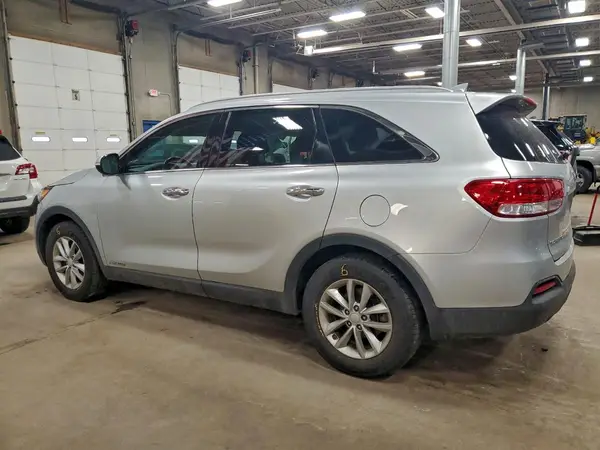5XYPGDA58JG419799 2018 KIA SORENTO - Image 2