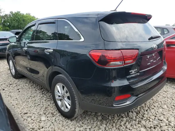 5XYPGDA58KG441562 2019 KIA SORENTO - Image 2