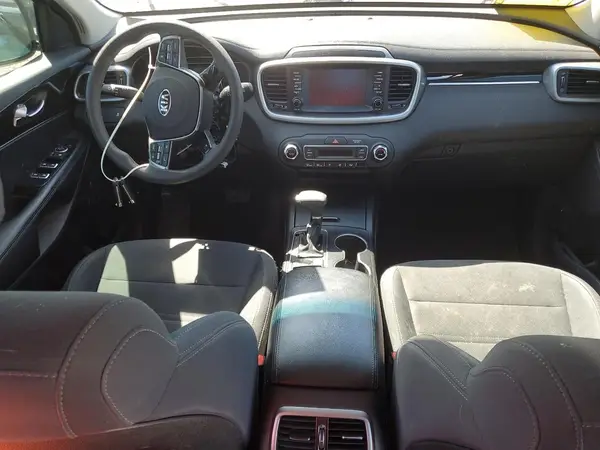 5XYPGDA58KG441898 2019 KIA SORENTO - Image 8