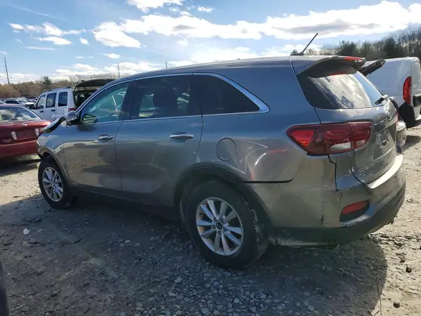 5XYPGDA58KG445966 2019 KIA SORENTO - Image 2