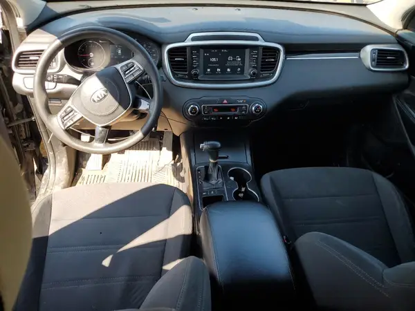 5XYPGDA58KG469300 2019 KIA SORENTO - Image 8