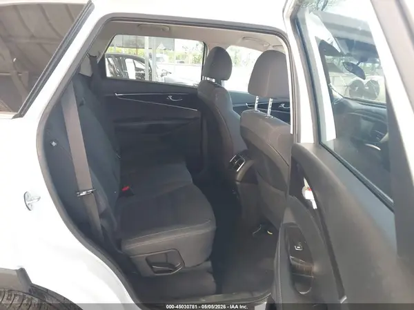 5XYPGDA58KG480894 2019 KIA SORENTO - Image 8
