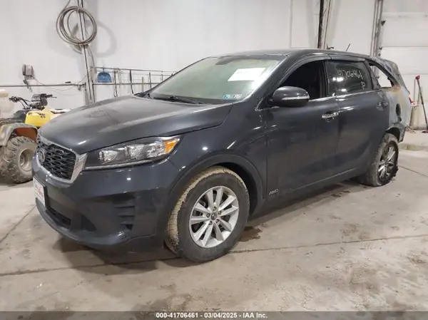 5XYPGDA58KG482886 2019 KIA SORENTO - Image 2