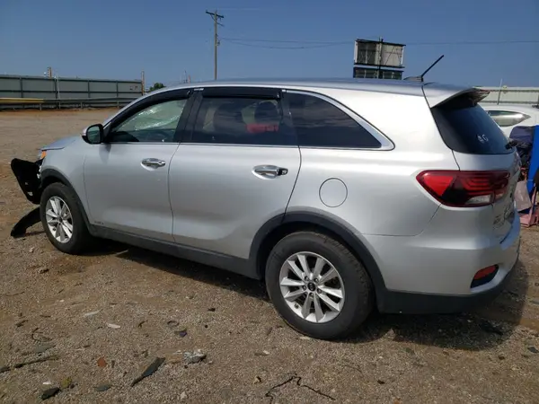 5XYPGDA58KG487585 2019 KIA SORENTO - Image 2