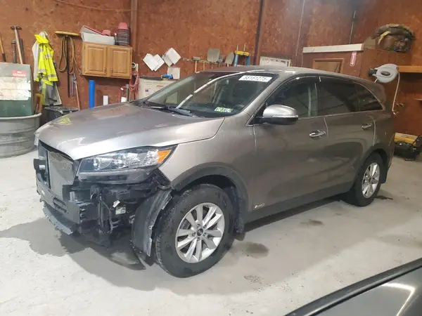 5XYPGDA58KG487702 2019 KIA SORENTO - Image 1