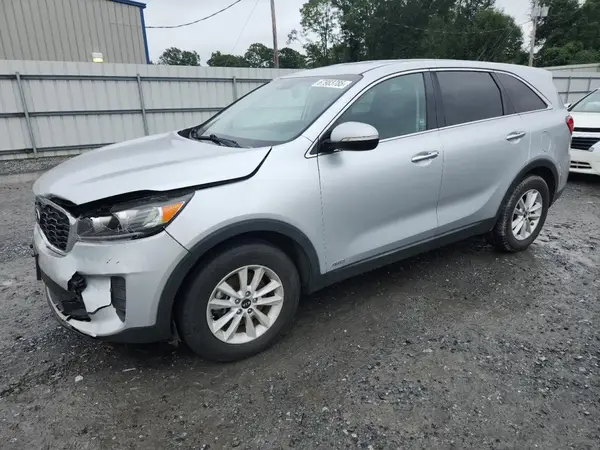 5XYPGDA58KG488008 2019 KIA SORENTO - Image 1