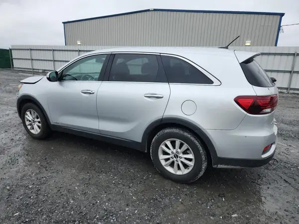 5XYPGDA58KG488008 2019 KIA SORENTO - Image 2