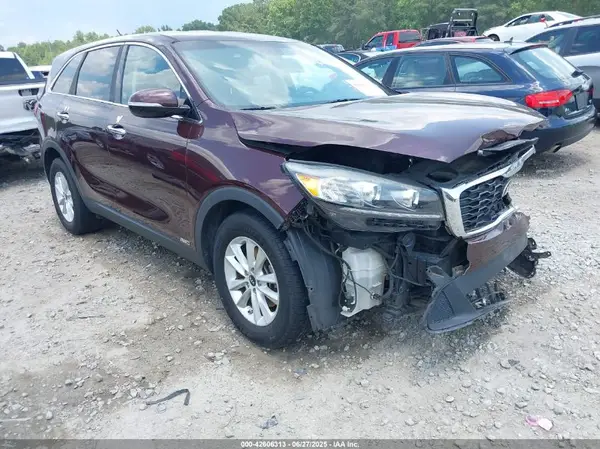 5XYPGDA58KG489966 2019 KIA SORENTO - Image 1