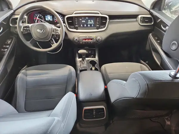 5XYPGDA58KG506149 2019 KIA SORENTO - Image 8
