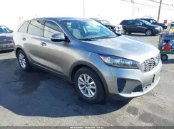 5XYPGDA58KG515417 2019 KIA SORENTO