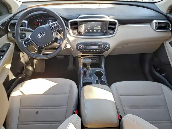 5XYPGDA58KG530662 2019 KIA SORENTO - Image 8