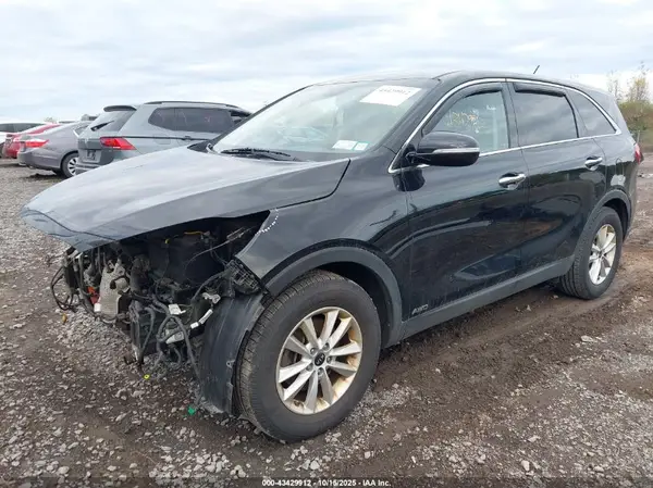 5XYPGDA58KG560292 2019 KIA SORENTO - Image 2