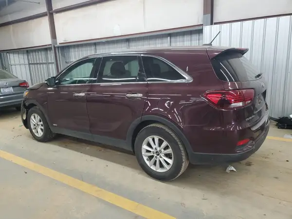 5XYPGDA58KG573236 2019 KIA SORENTO - Image 2