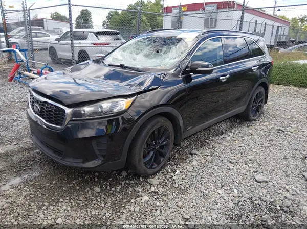 5XYPGDA58KG584981 2019 KIA SORENTO - Image 2