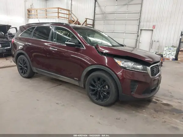 5XYPGDA58KG593227 2019 KIA SORENTO - Image 1