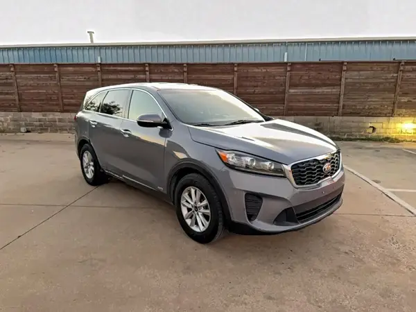 5XYPGDA58LG615051 2020 KIA SORENTO - Image 1