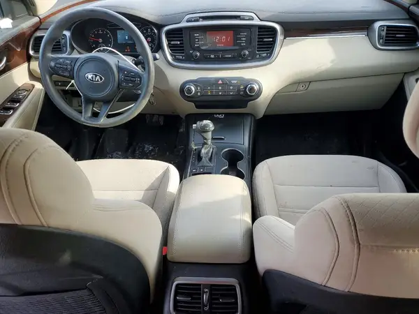 5XYPGDA59GG002703 2016 KIA SORENTO - Image 8
