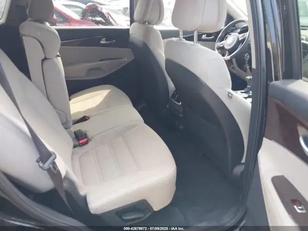 5XYPGDA59GG072573 2016 KIA SORENTO - Image 8