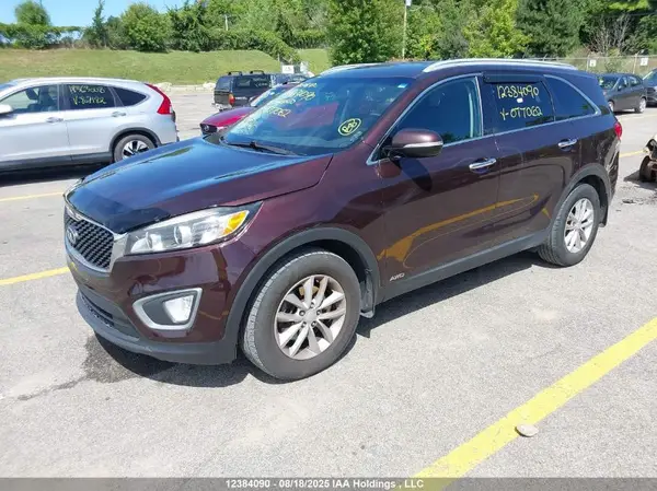 5XYPGDA59GG077062 2016 KIA SORENTO - Image 2