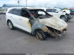 5XYPGDA59GG092726 2016 KIA SORENTO