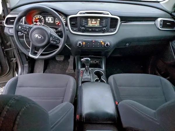 5XYPGDA59GG131105 2016 KIA SORENTO - Image 8
