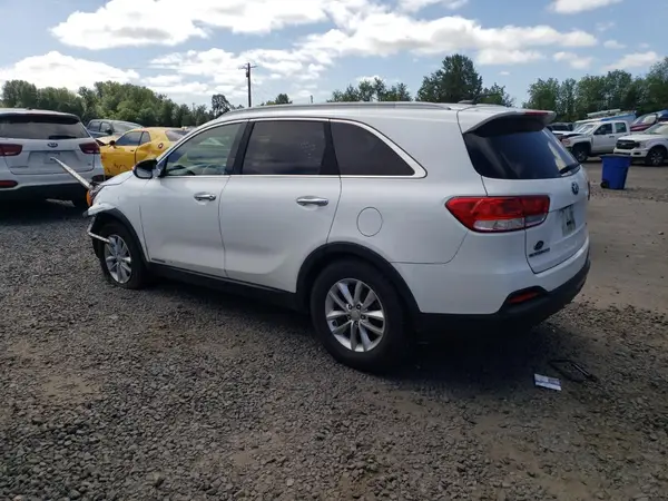 5XYPGDA59GG132058 2016 KIA SORENTO - Image 2